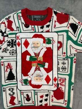 33Degrees Christmas Sweater Size M Playing Card Santa King
